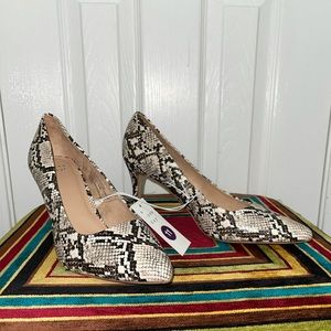 A New Day Snake Print Pointed Toe Pumps / Heels